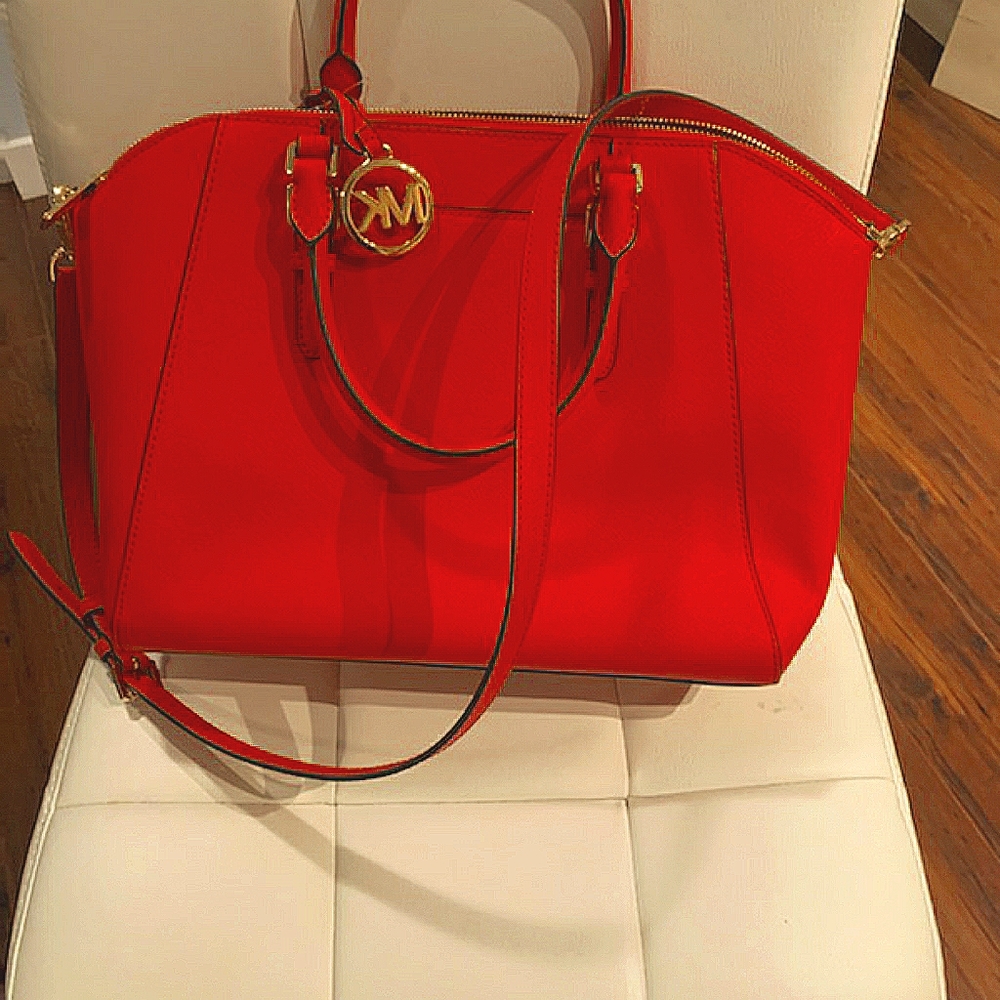 MICHAEL KORS